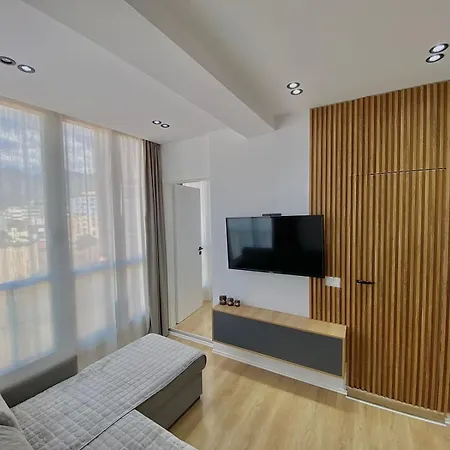 Mara 3 * Тирана